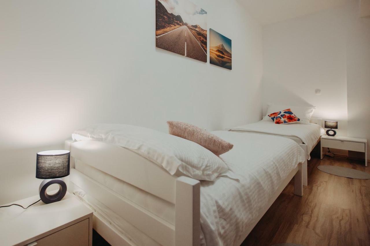 Apartman Vejama Йосипдол Екстериор снимка